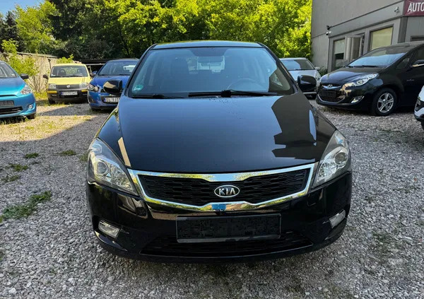 kia śląskie Kia Ceed cena 17600 przebieg: 140000, rok produkcji 2009 z Łódź